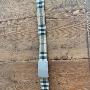Burberry plaid belt